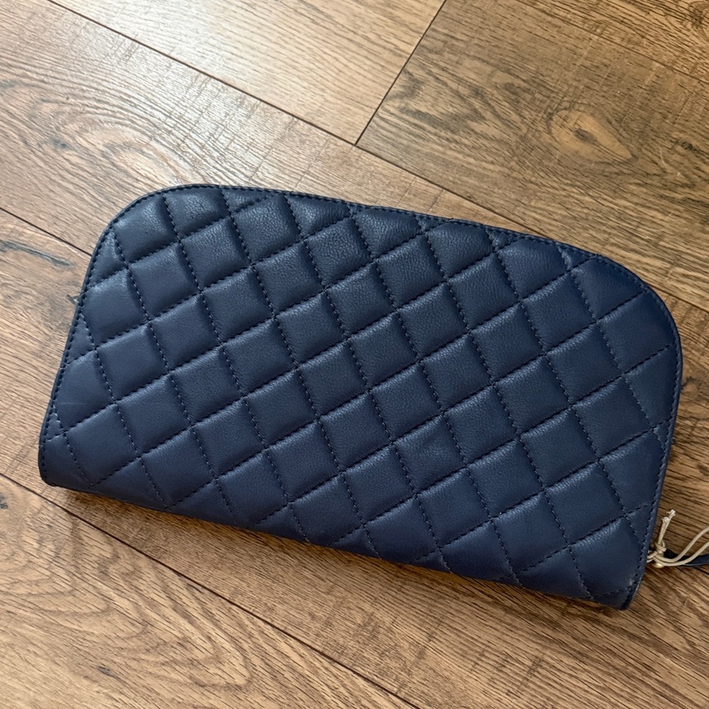 NWT HOBO Cole Navy Blue Quilted Leather Clutch Bag Zip Closure 12"x7"x2"